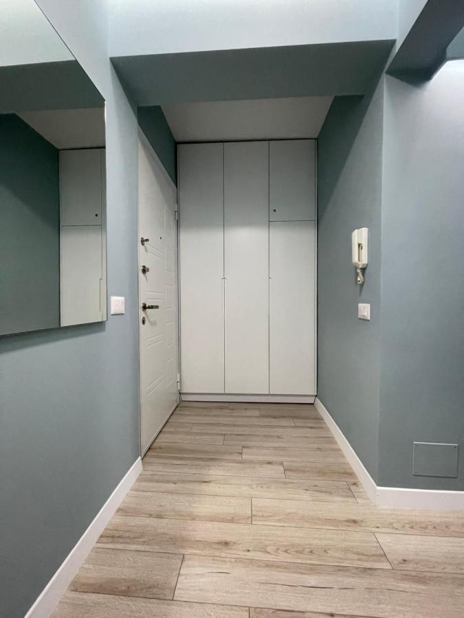Comfort Apartment In City Center Tirana Esterno foto